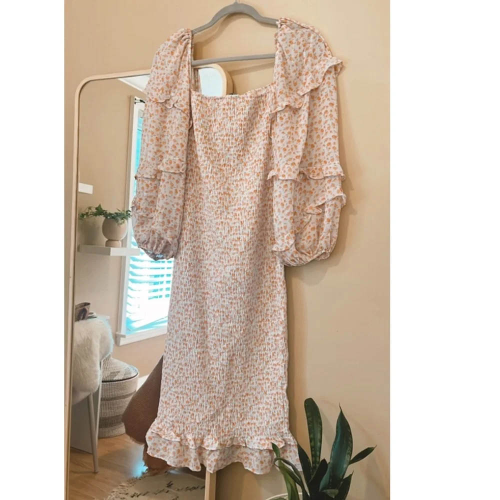 Petal + Pup Floral Dress - Picture 5 of 12